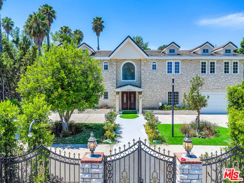 5545 Aura Avenue, Tarzana (los Angeles), CA 91356
