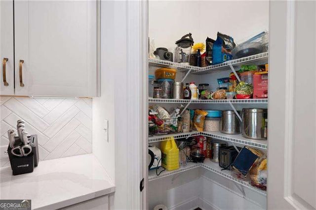 203 Holden Way, Woodstock, GA 30189