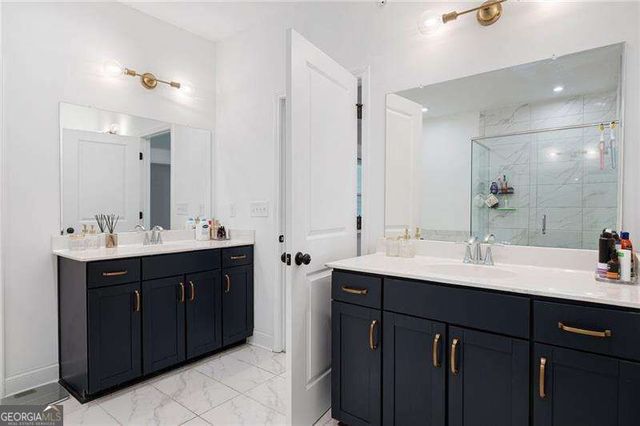 203 Holden Way, Woodstock, GA 30189