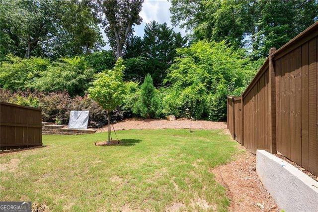 203 Holden Way, Woodstock, GA 30189