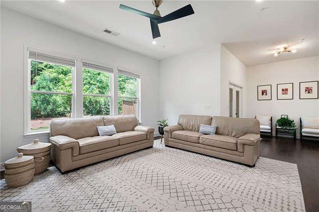 203 Holden Way, Woodstock, GA 30189