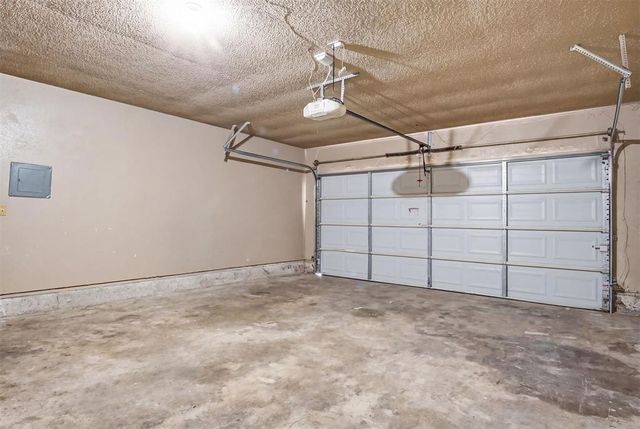 8704 Cedar Ridge Drive, Midwest City, OK 73110