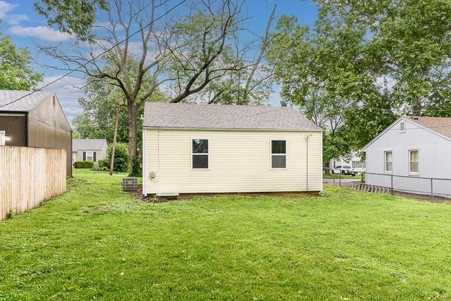 312 Cornell Avenue, Bonner Springs, KS 66012