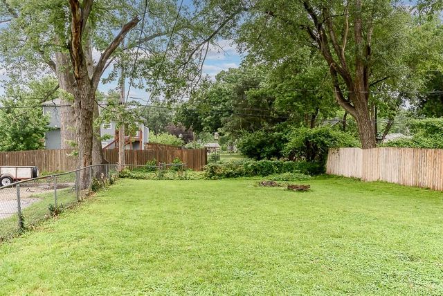 312 Cornell Avenue, Bonner Springs, KS 66012