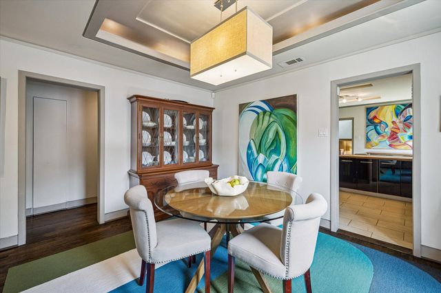 230 E 25th Street, Houston, TX 77008