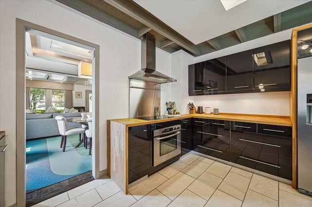 230 E 25th Street, Houston, TX 77008