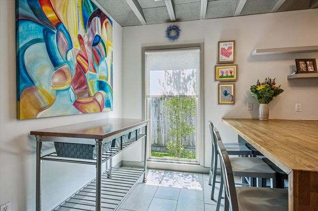 230 E 25th Street, Houston, TX 77008