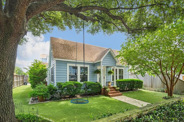 230 E 25th Street, Houston, TX 77008