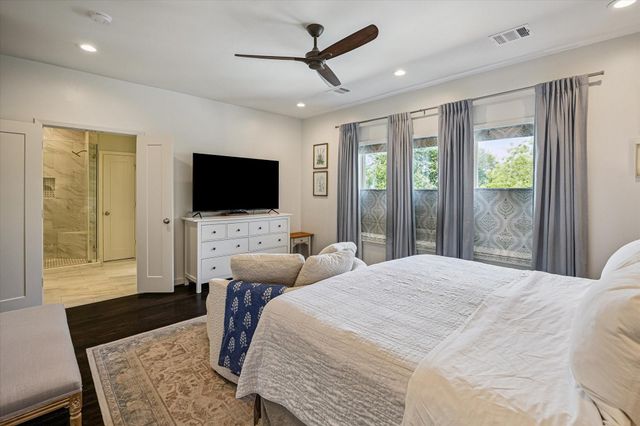 230 E 25th Street, Houston, TX 77008