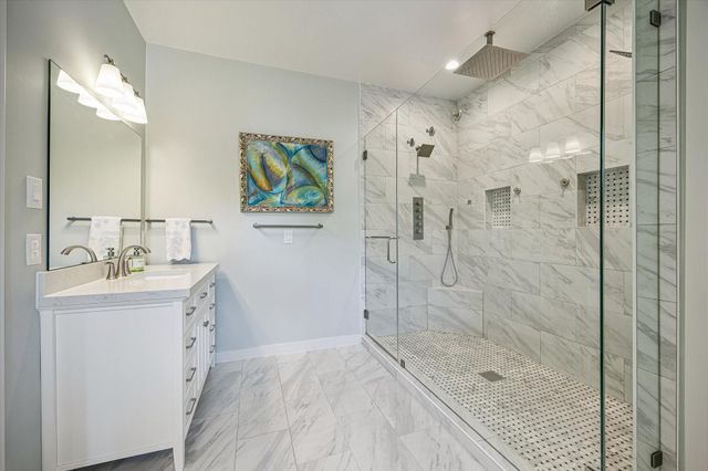 230 E 25th Street, Houston, TX 77008