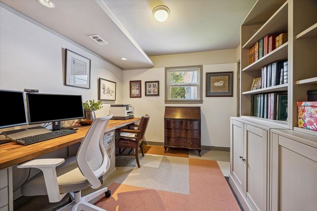 230 E 25th Street, Houston, TX 77008