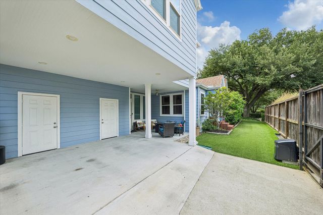 230 E 25th Street, Houston, TX 77008