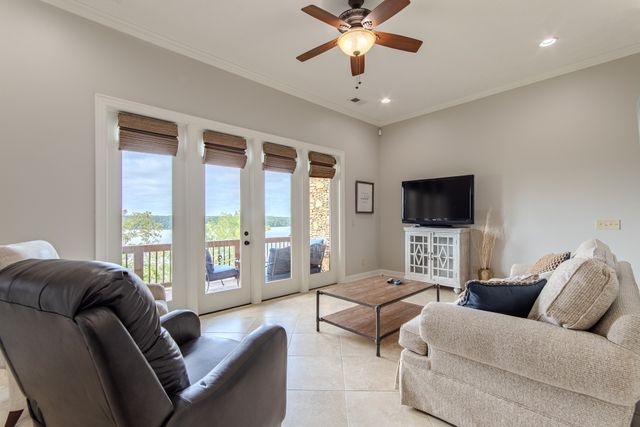 55B Oasis Ln, Savannah, TN 38372