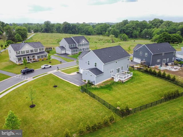106 CARDINAL CT, Avondale, PA 19311