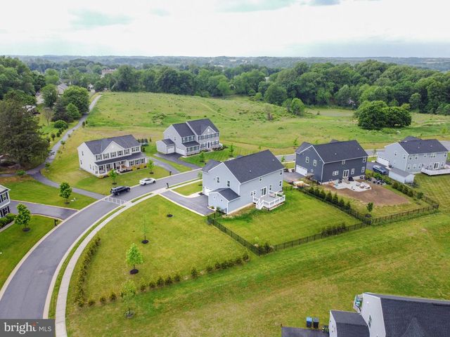 106 CARDINAL CT, Avondale, PA 19311
