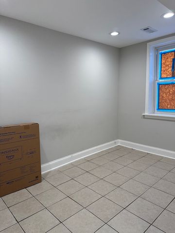 4948 S Winchester Avenue G, Chicago, IL 60609