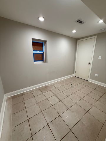 4948 S Winchester Avenue G, Chicago, IL 60609