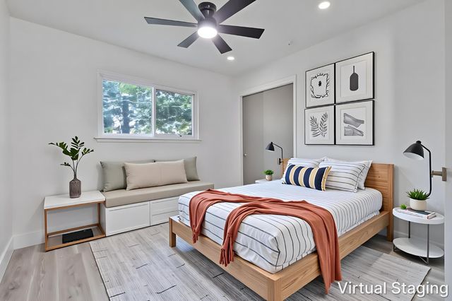 896 W Holland Avenue, Clovis, CA 93612