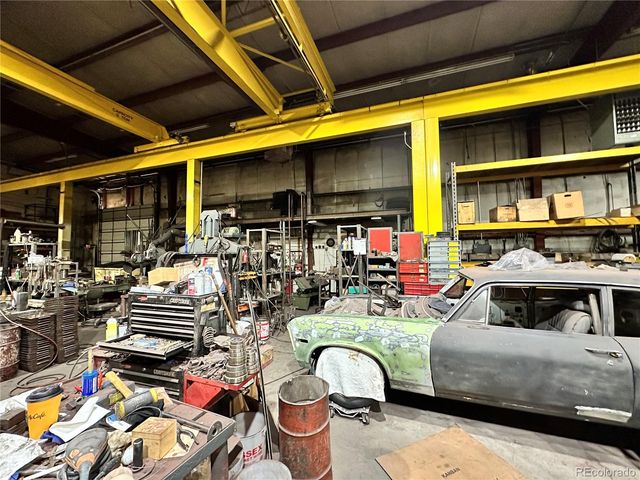 881 E 57th Avenue, Denver, CO 80216