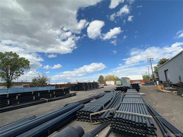 881 E 57th Avenue, Denver, CO 80216