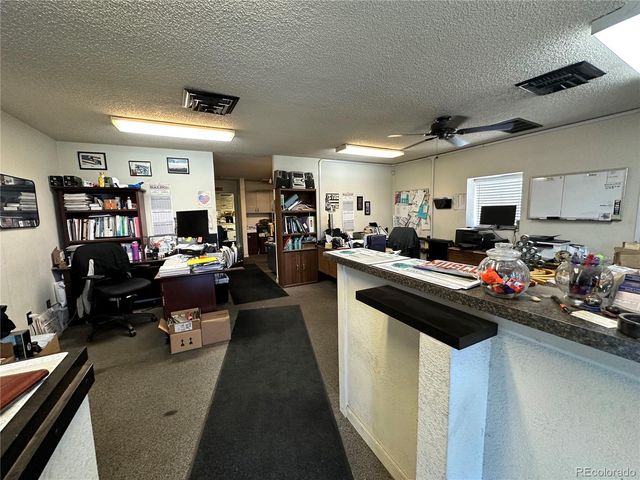 881 E 57th Avenue, Denver, CO 80216