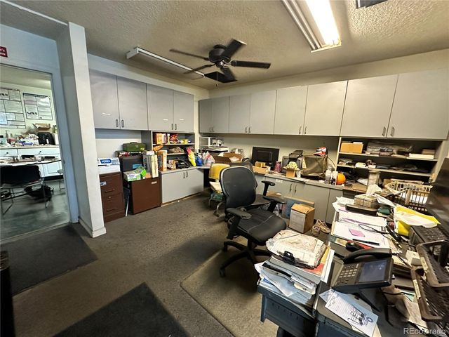 881 E 57th Avenue, Denver, CO 80216