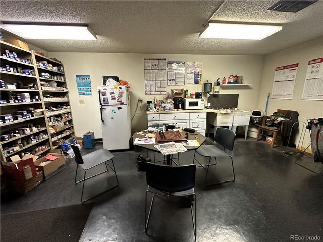 881 E 57th Avenue, Denver, CO 80216