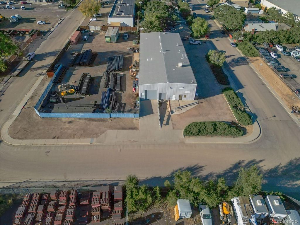 881 E 57th Avenue, Denver, CO 80216