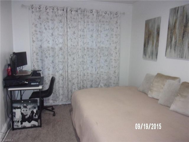 3900 Oak Grove Avenue, Greensboro, NC 27405