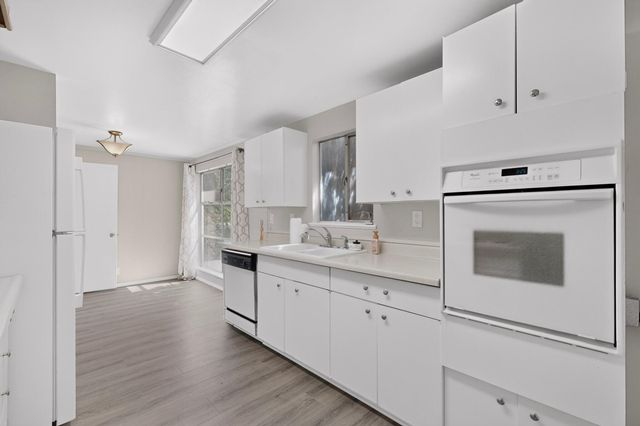 11525 Mahlon Avenue NE, Albuquerque, NM 87112