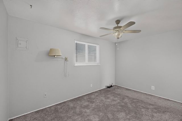 11525 Mahlon Avenue NE, Albuquerque, NM 87112