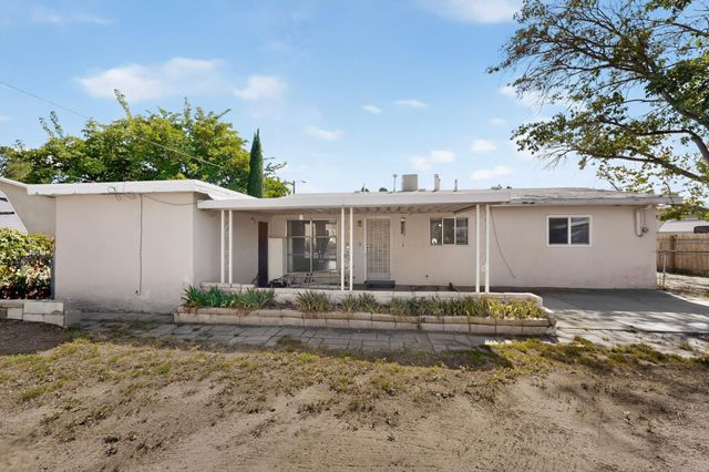11525 Mahlon Avenue NE, Albuquerque, NM 87112