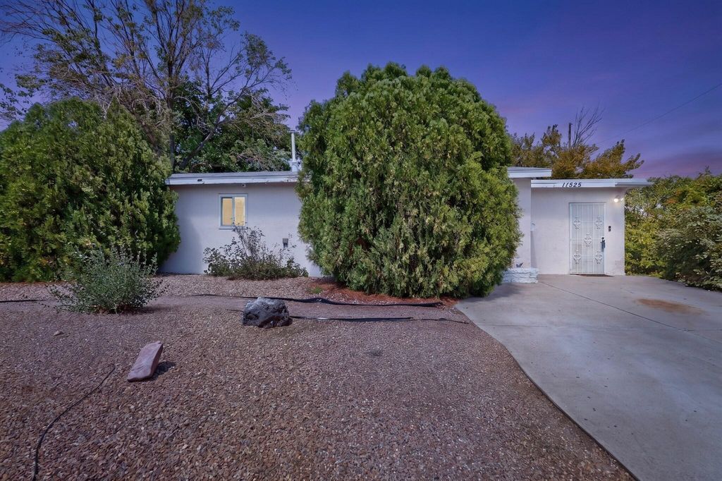 11525 Mahlon Avenue NE, Albuquerque, NM 87112