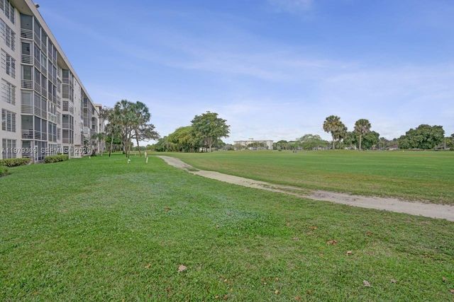 2651 S Course Drive 203, Pompano Beach, FL 33069