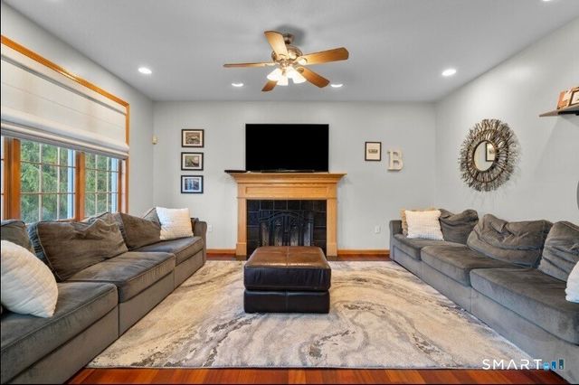 349 East Main Street, Wallingford, CT 06492