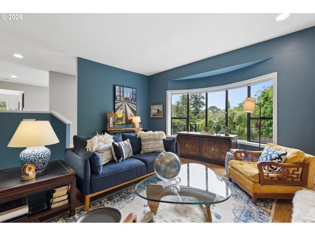 12530 Sw 58TH Ave, Portland, OR 97219