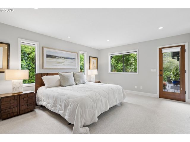 12530 Sw 58TH Ave, Portland, OR 97219