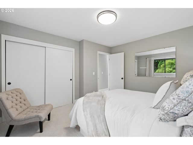 12530 Sw 58TH Ave, Portland, OR 97219