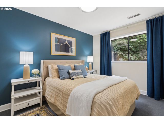12530 Sw 58TH Ave, Portland, OR 97219
