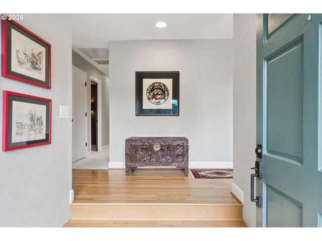 12530 Sw 58TH Ave, Portland, OR 97219