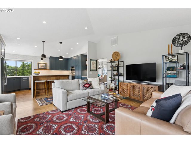 12530 Sw 58TH Ave, Portland, OR 97219