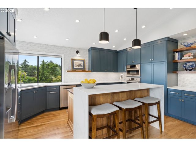 12530 Sw 58TH Ave, Portland, OR 97219