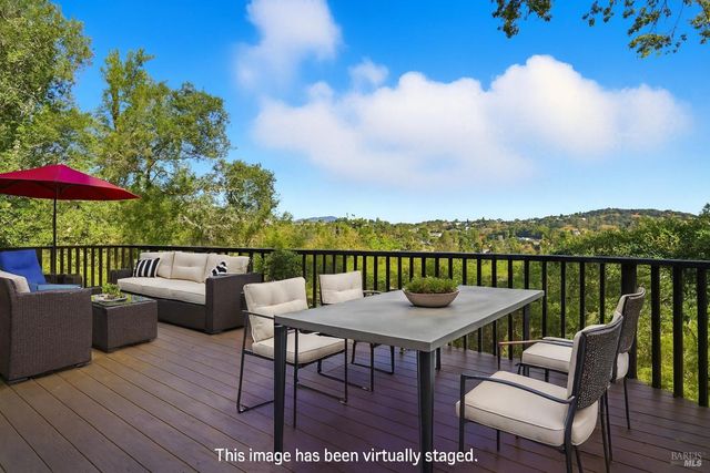 16 Burning Tree Dr, Novato, CA 94949