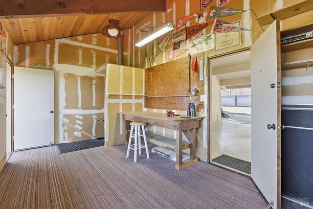 16 Burning Tree Dr, Novato, CA 94949