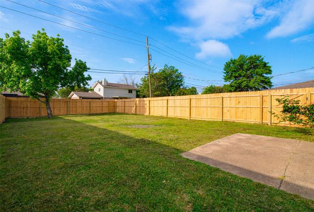 8718 Vernon Drive, Rowlett, TX 75088