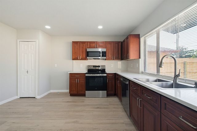 8718 Vernon Drive, Rowlett, TX 75088