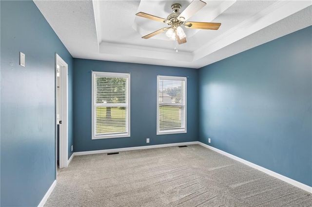 808 Pine Crest Avenue, Kearney, MO 64060