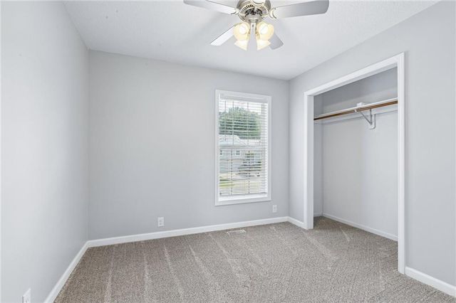 808 Pine Crest Avenue, Kearney, MO 64060