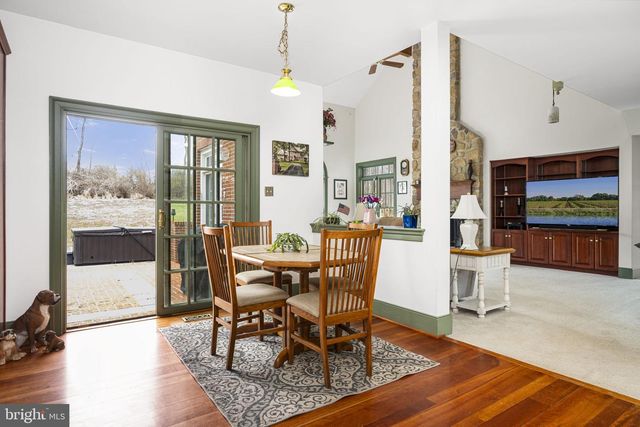 21 BASSETT HUNT LN, Glenmoore, PA 19343