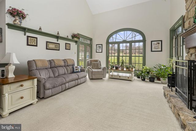 21 BASSETT HUNT LN, Glenmoore, PA 19343